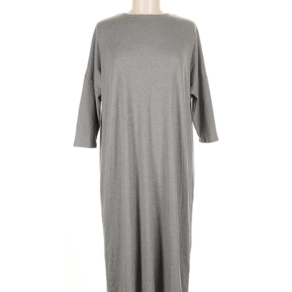 Blank Elegant Gray Women's Dress - Picture 4 of 7